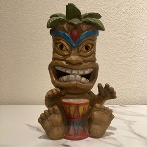 Tiki statue solar light